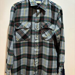 St John’s Bay Men's Green Plaid Shirt Size Medium